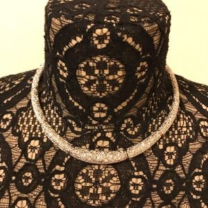 Premier Chocker